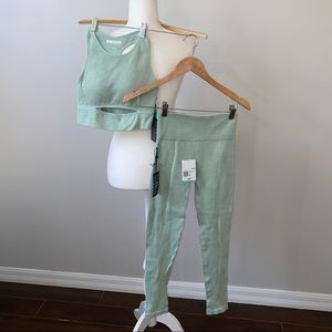 Seamless Workout Set Padded Sports Bra & High-Rise Leggings